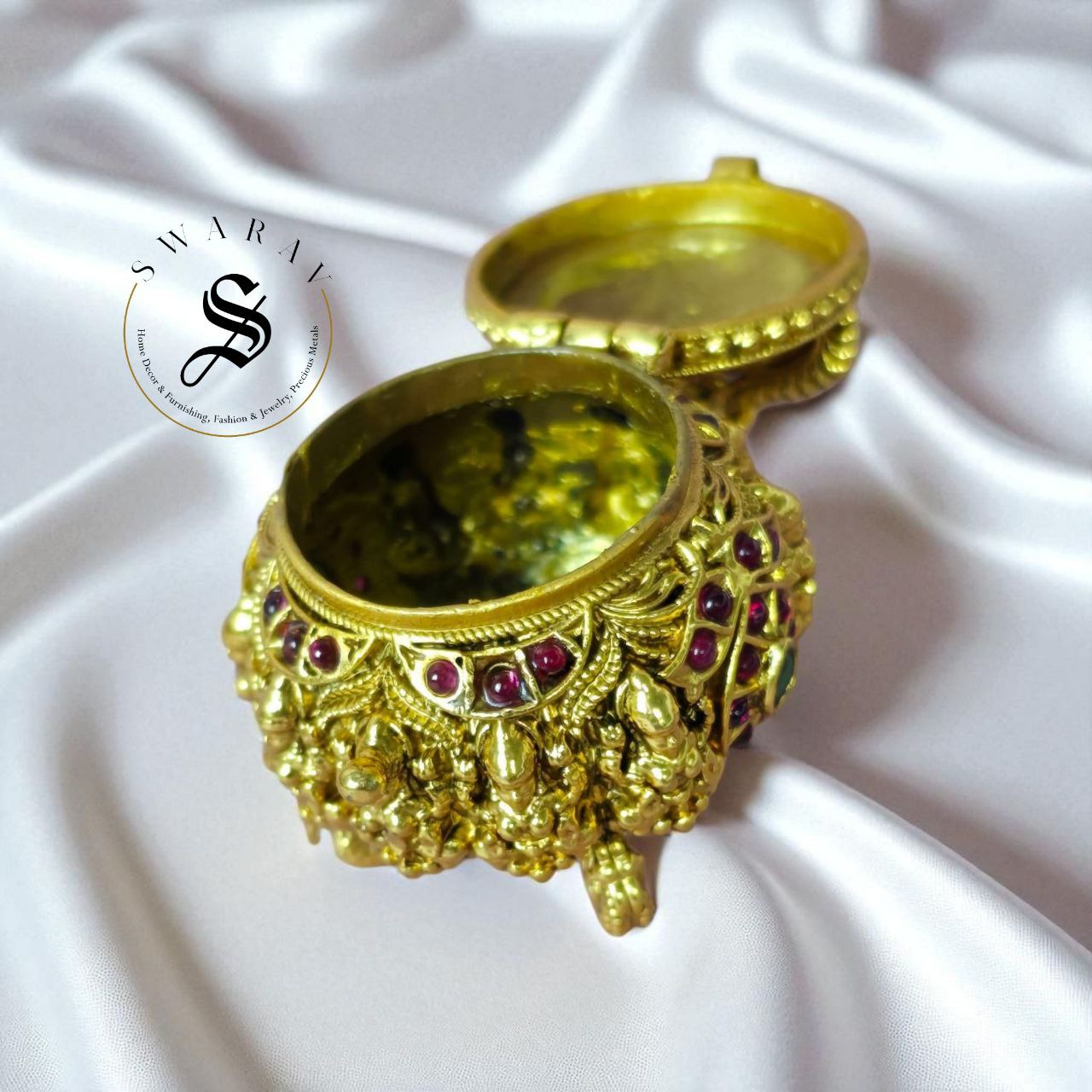 Lakshmi Nakshi work kumkum/Sindoor Box.