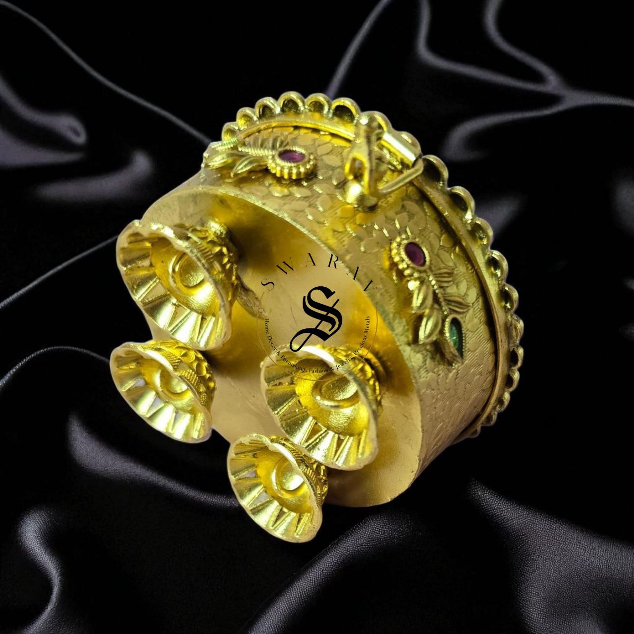 Brass Lakshmi Devi Sindoor Box/ kumkham Bharini