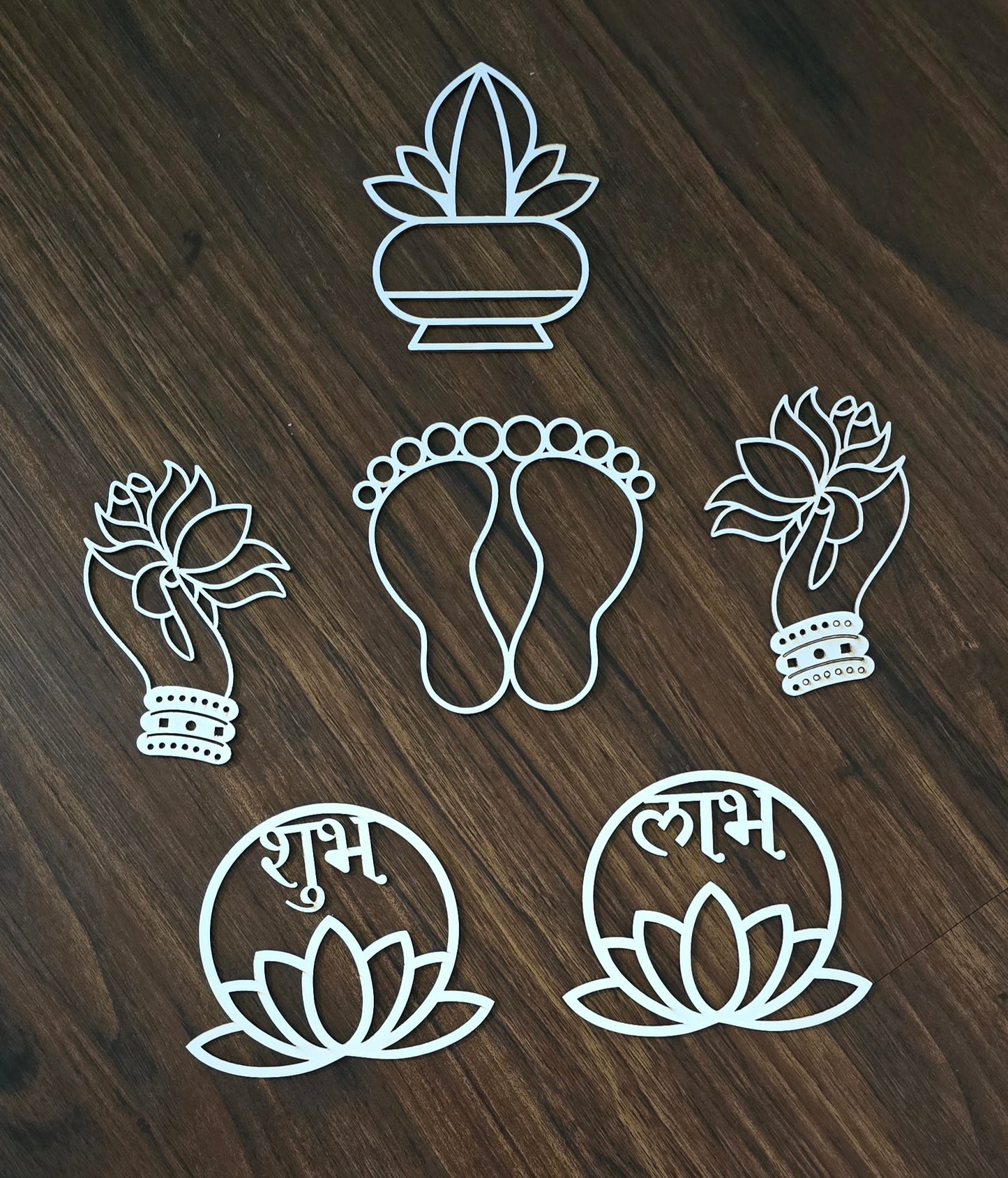 Pack of 6 Rangoli Stencil. Size - 3 inch each.