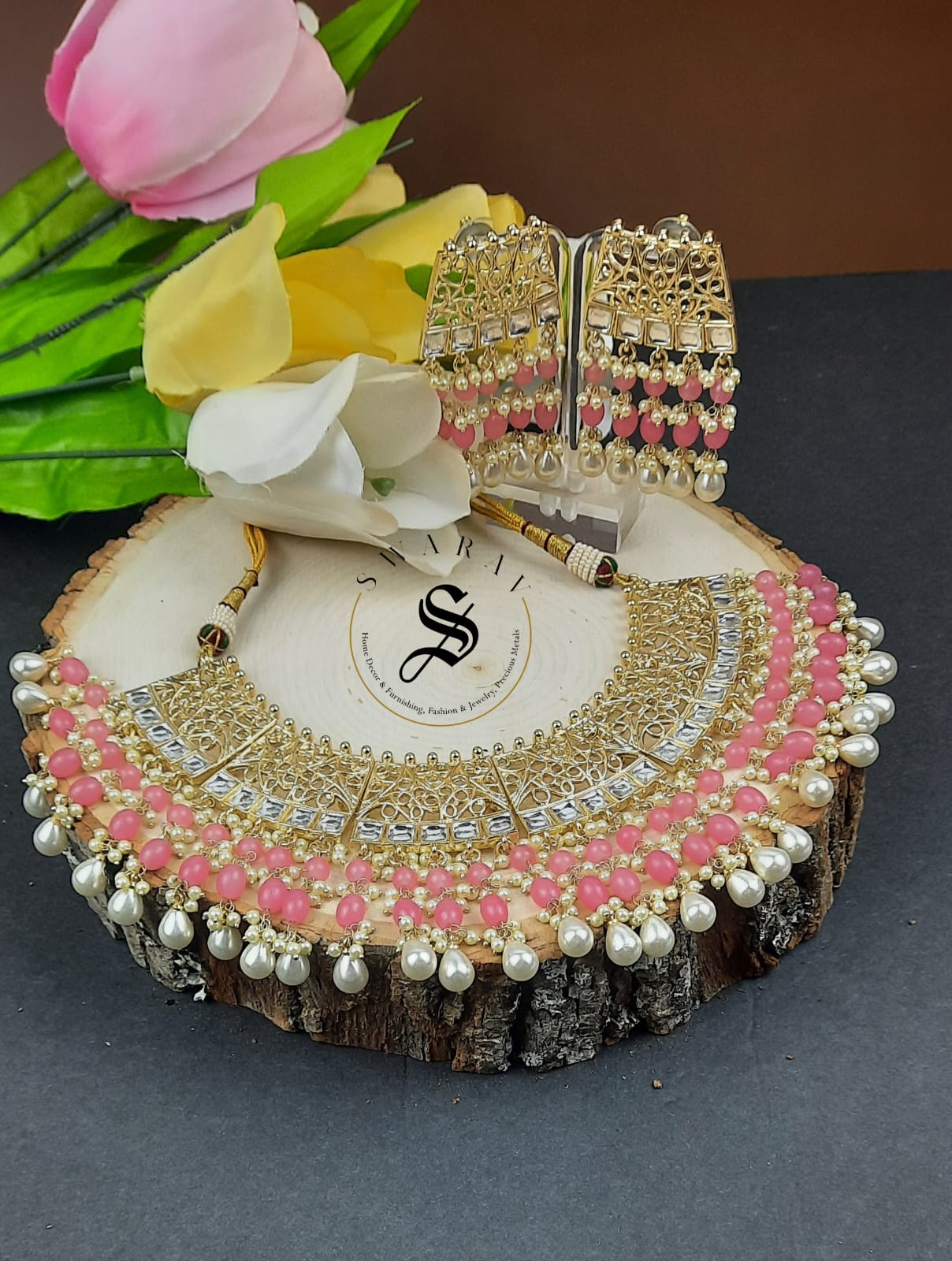 Hand made Kundan and Beads Jaipur Necklace set with Laser cut Design. (Color - Peach)