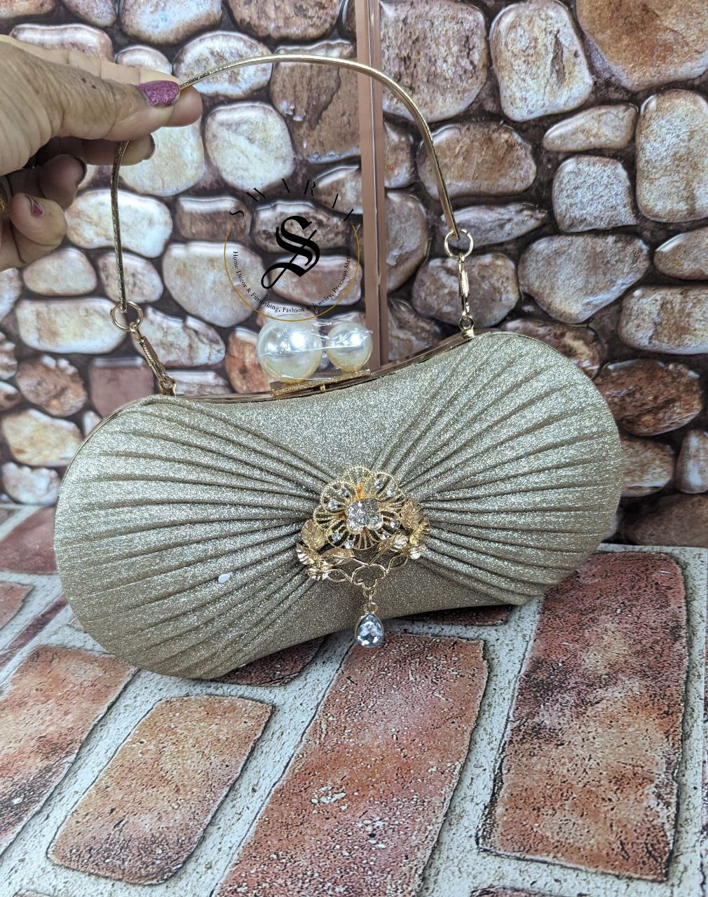 Pearl Knob hard shell party clutch -  Gold