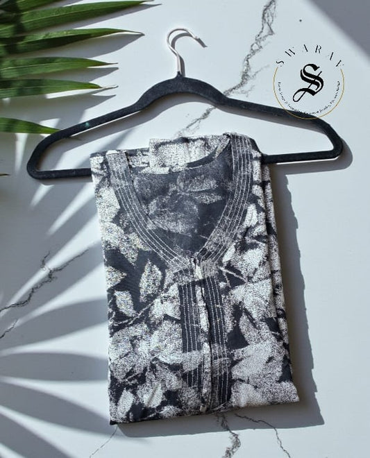 Alpine fabric Nighty. Best fit upto XL.