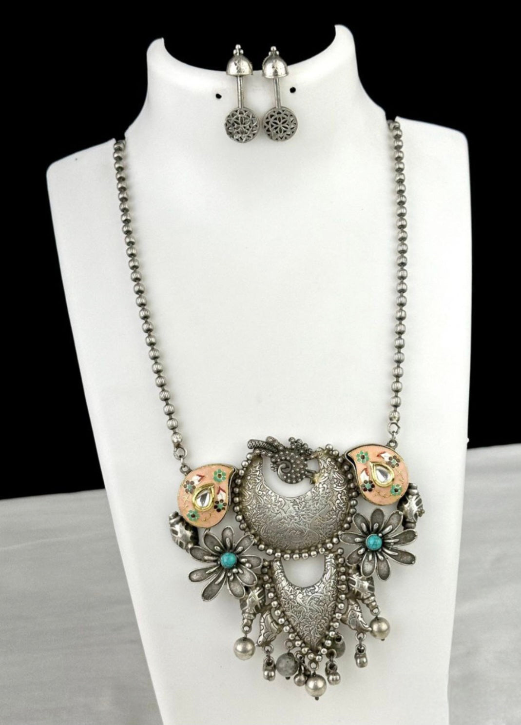 Assorted BUNDLE of 5pc Necklace set.