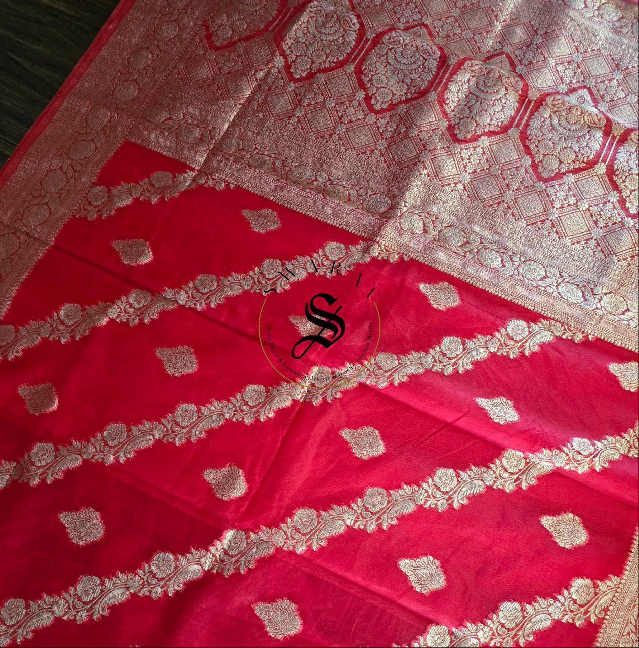 Organza Banarasi Saree with FREE ready to wear Blouse - Scarlet Red.